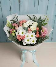 Букет цветов из:  Розы, Лизиантусы и Хризантемы в Фастовецкой