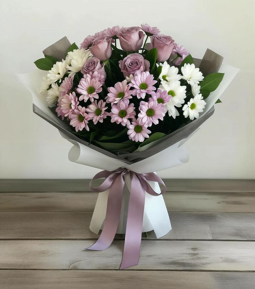 Букет цветов из: Хризантемы и Розы в Фастовецкой