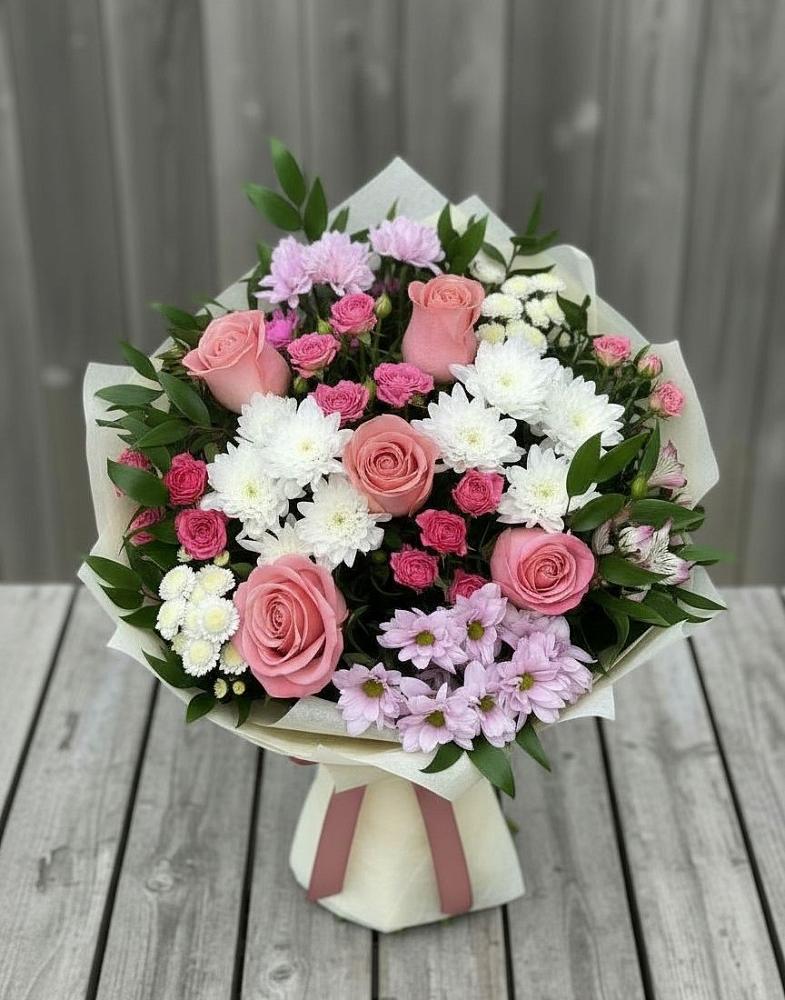 Букет цветов из: Альстромерии, Гвоздики, Розы и Хризантемы в Фастовецкой