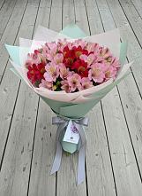 Букет цветов из:  Альстромерии #REPLACE_PRED# Фастовецкой