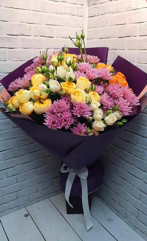 Букет цветов из: Хризантемы и Розы в Фастовецкой