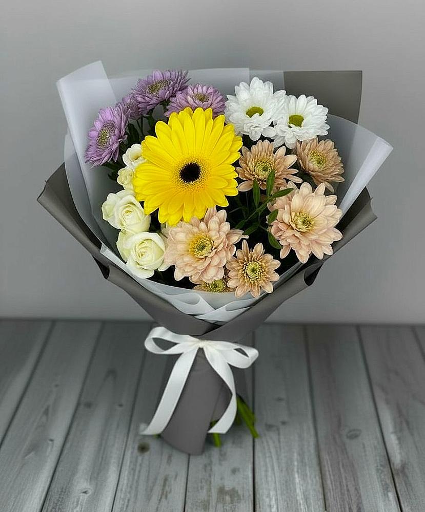Букет цветов из: Розы, Герберы и Хризантемы в Фастовецкой