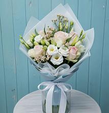 Букет цветов из:  Розы и Лизиантусы #REPLACE_PRED# Фастовецкой