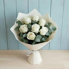 Букет Белые розы в Эвкалипте в Фастовецкой