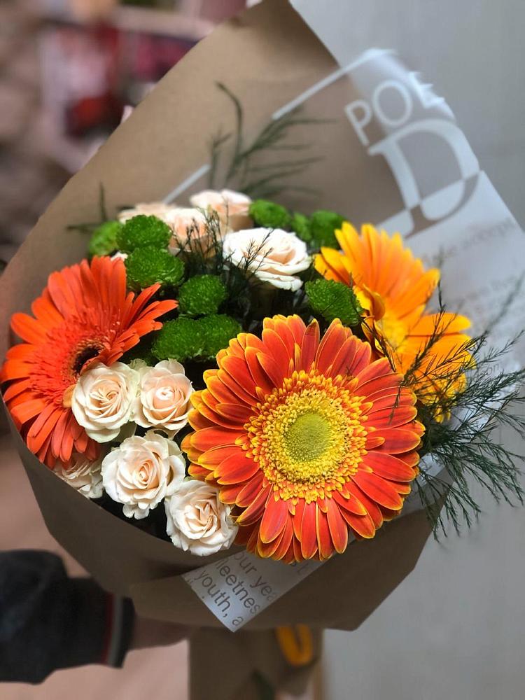 Букет цветов из: Герберы, Хризантемы и Розы в Фастовецкой