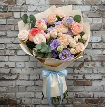 Букет цветов из:  Розы, Лизиантусы и Гвоздики #REPLACE_PRED# Фастовецкой
